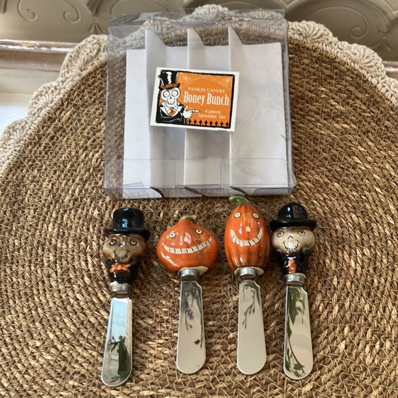 NIB - Boney Bunch 4 Piece SPREADER SET #1196744 - Picture 2 of 8